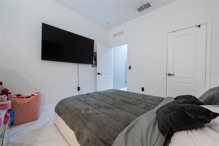 Image No.22-4 Bed House for sale