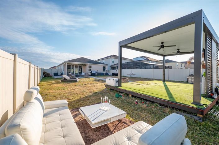 Image No.26-4 Bed House for sale