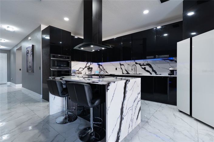 Image No.9-4 Bed House for sale