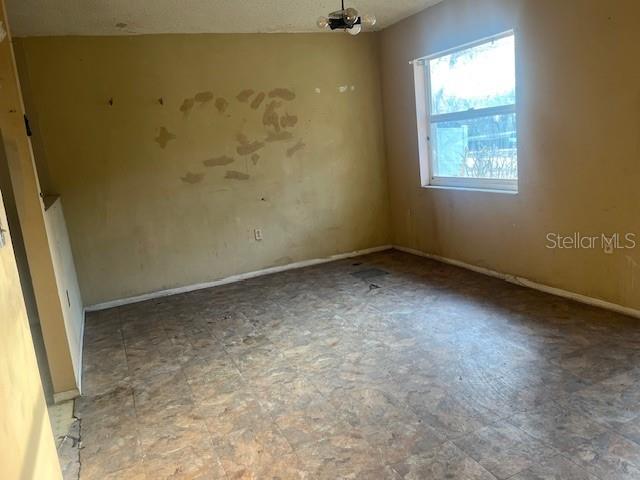 Image No.10-Maison de 2 chambres à vendre à Saint John