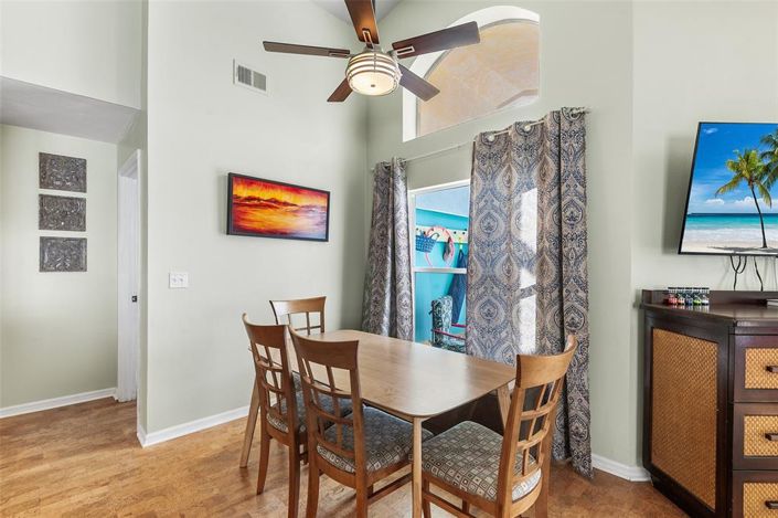 Image No.18-4 Bed House for sale