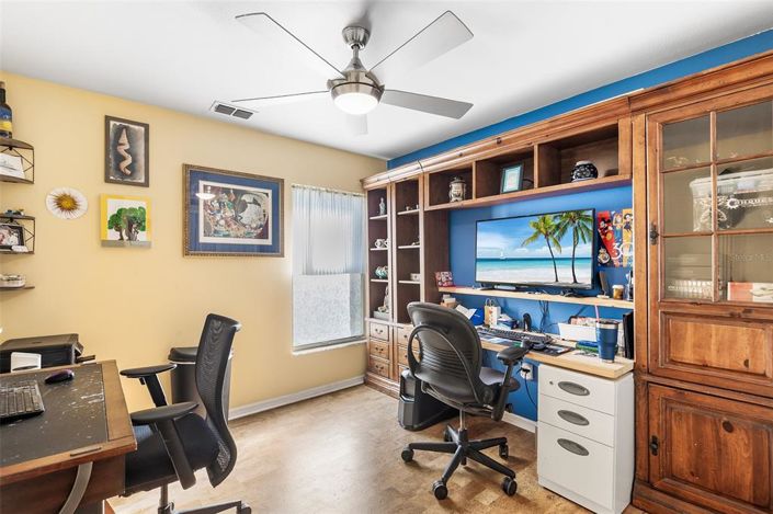 Image No.26-4 Bed House for sale