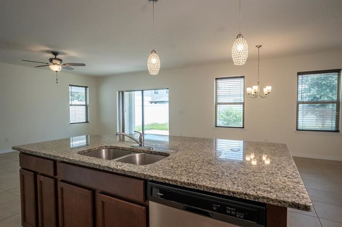 Image No.18-Maison de 4 chambres à vendre à Saint John