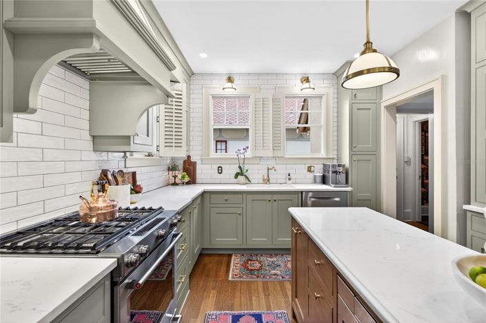 Image No.13-3 Bed House for sale