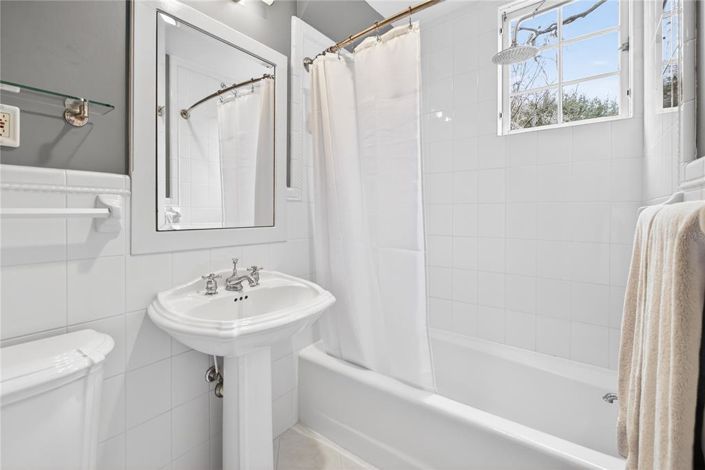 Image No.34-3 Bed House for sale