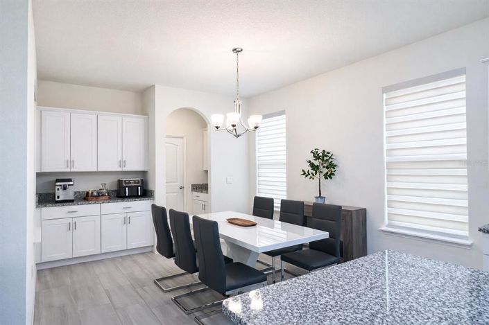 Image No.11-4 Bed House for sale