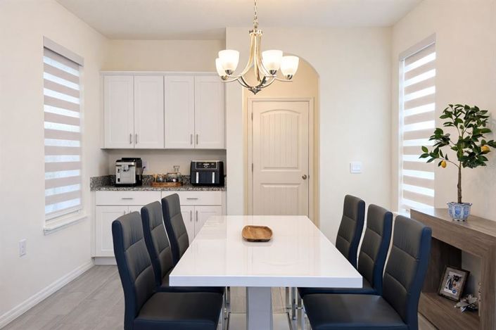 Image No.12-4 Bed House for sale