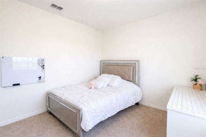 Image No.24-4 Bed House for sale