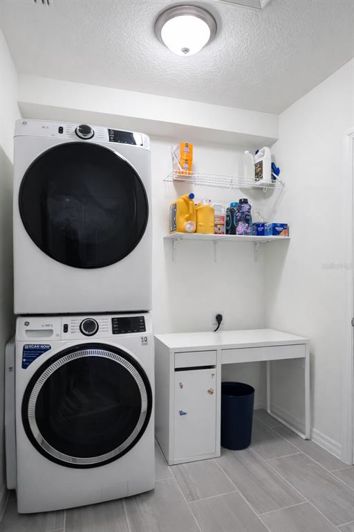 Image No.26-4 Bed House for sale