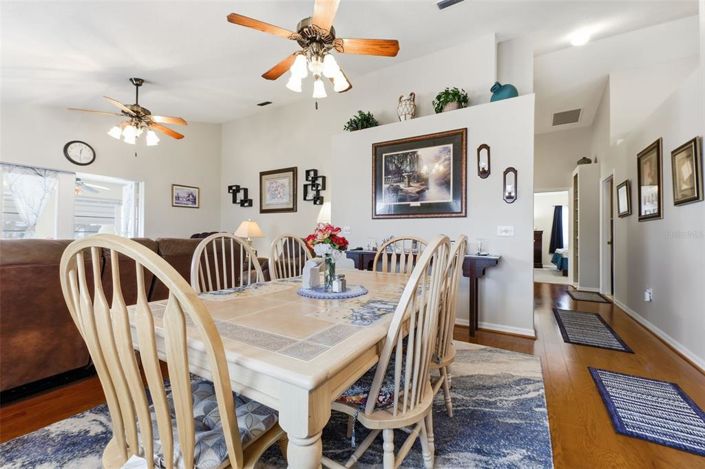 Image No.11-2 Bed House for sale