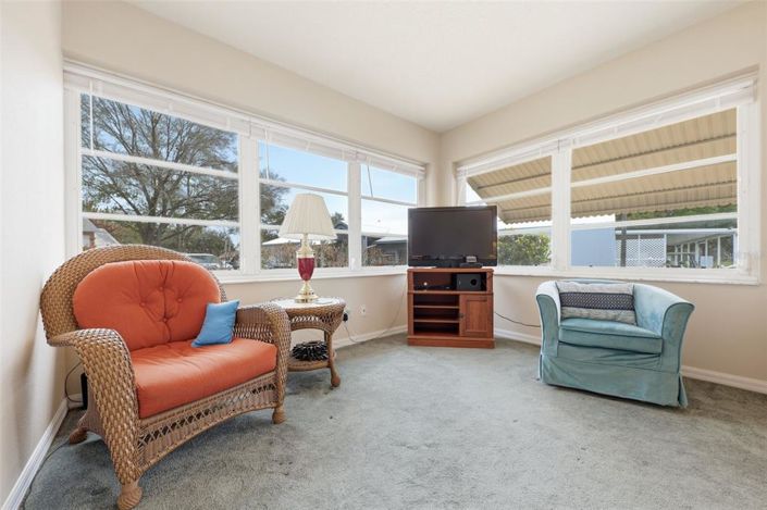 Image No.8-2 Bed House for sale