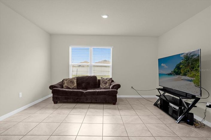 Image No.11-4 Bed House for sale