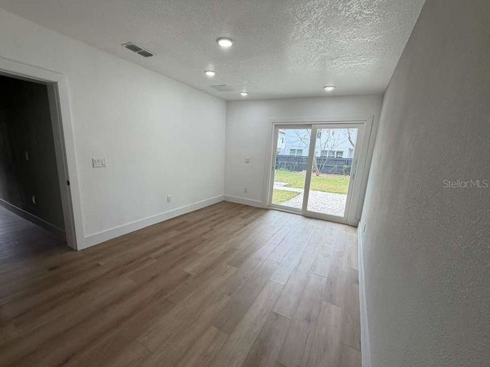 Image No.13-3 Bed House for sale