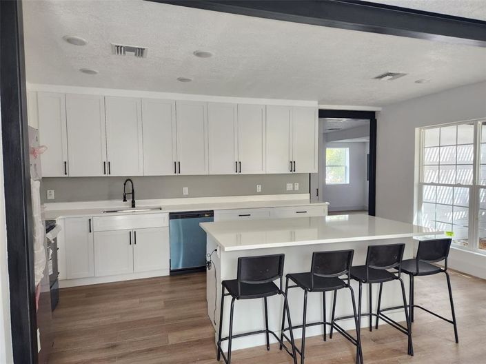 Image No.5-3 Bed House for sale