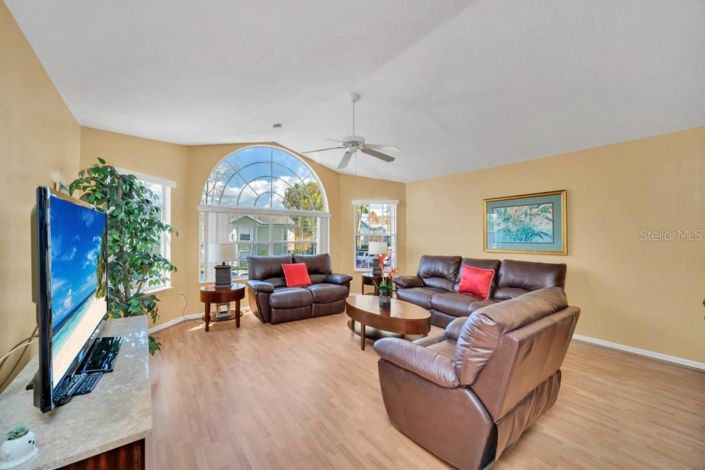 Image No.14-3 Bed Apartment for sale