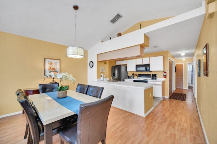 Image No.18-3 Bed Apartment for sale