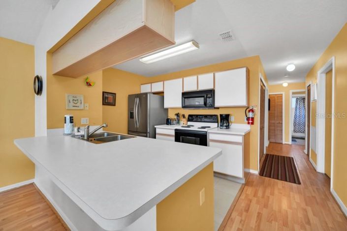 Image No.19-3 Bed Apartment for sale