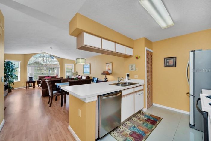 Image No.21-3 Bed Apartment for sale