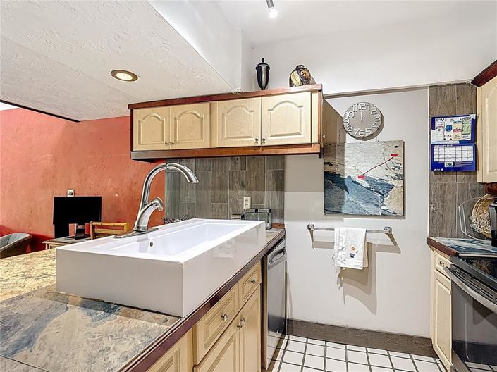 Image No.9-2 Bed Apartment for sale