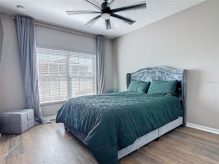 Image No.30-5 Bed House for sale