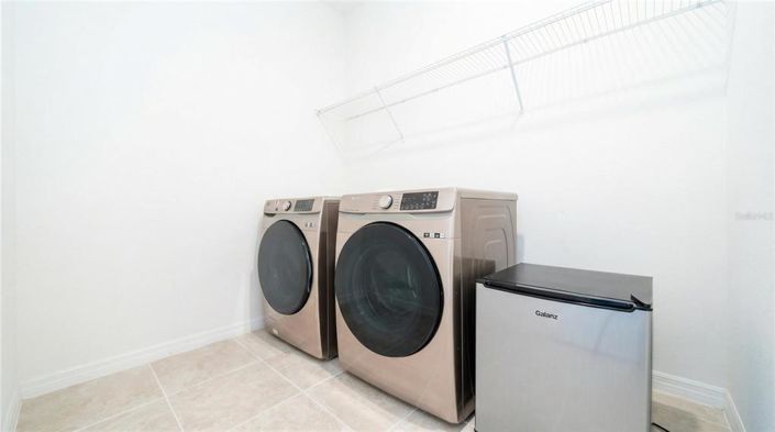 Image No.38-5 Bed House for sale