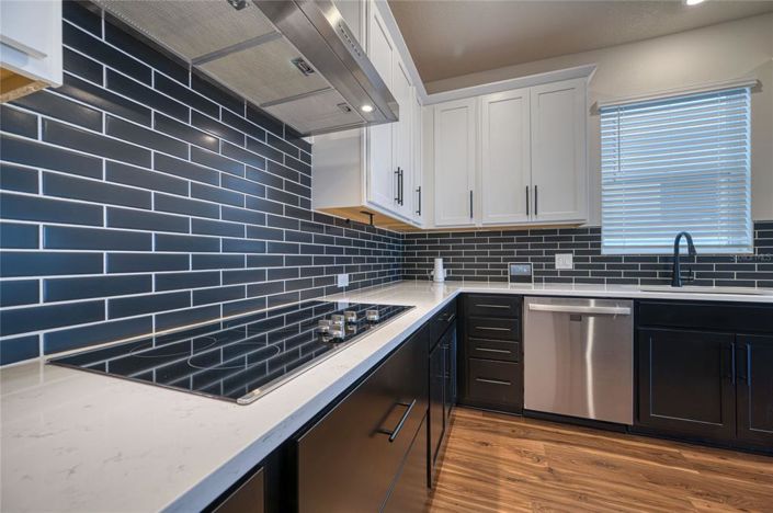 Image No.18-4 Bed House for sale