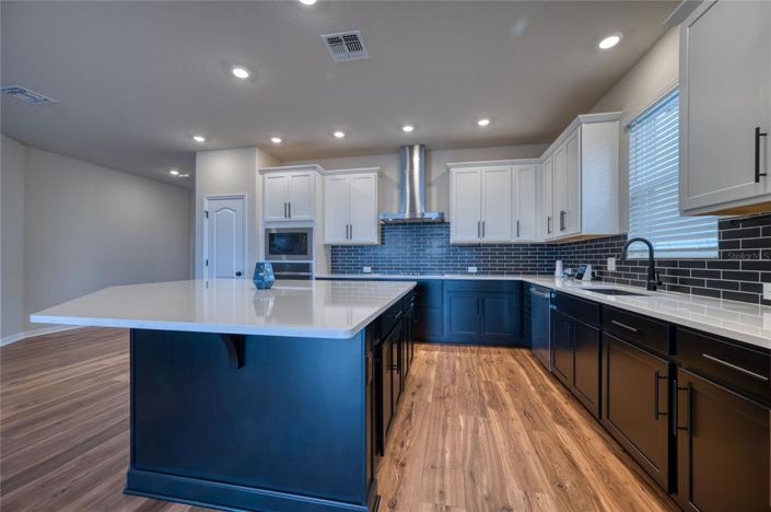 Image No.19-4 Bed House for sale