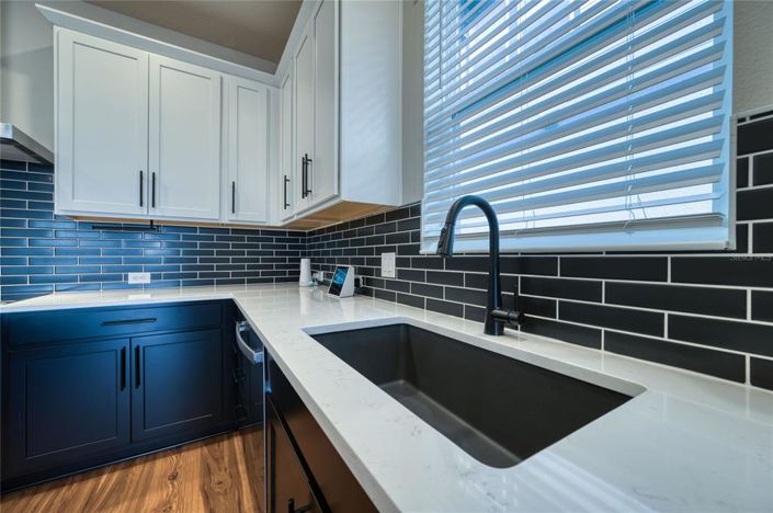 Image No.20-4 Bed House for sale