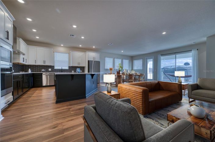 Image No.25-4 Bed House for sale