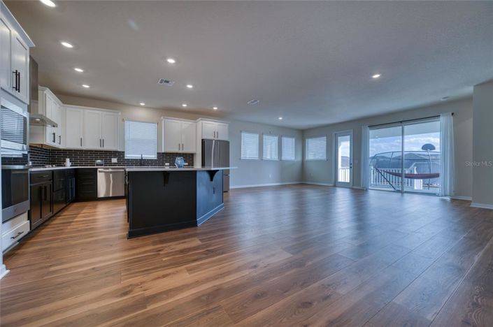 Image No.26-4 Bed House for sale