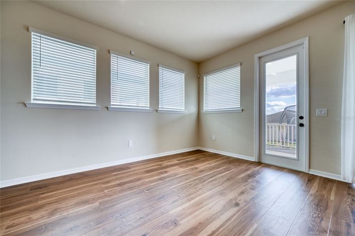 Image No.28-4 Bed House for sale