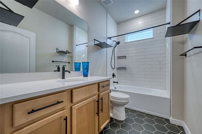 Image No.44-4 Bed House for sale