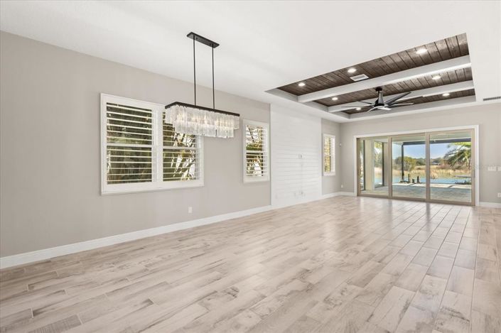 Image No.14-4 Bed House for sale