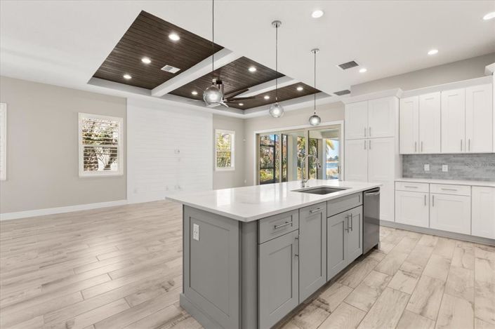 Image No.17-4 Bed House for sale