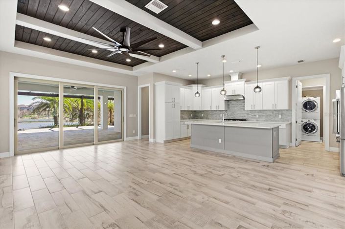 Image No.19-4 Bed House for sale