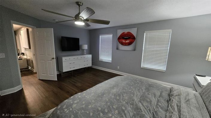 Image No.20-5 Bed House for sale