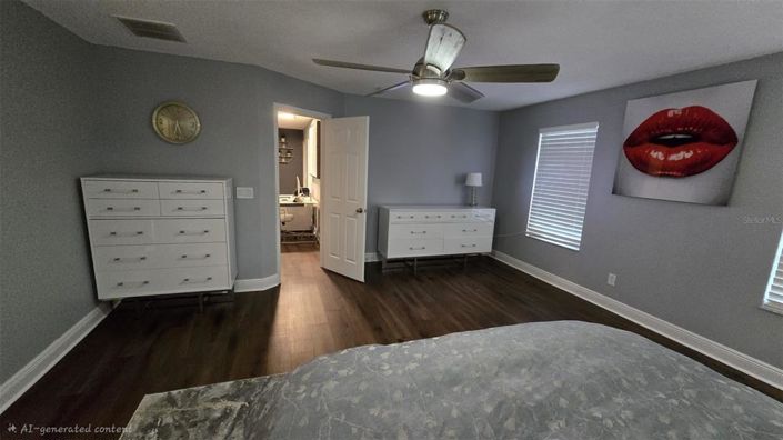 Image No.21-5 Bed House for sale