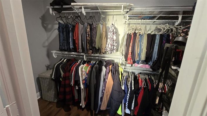 Image No.26-5 Bed House for sale