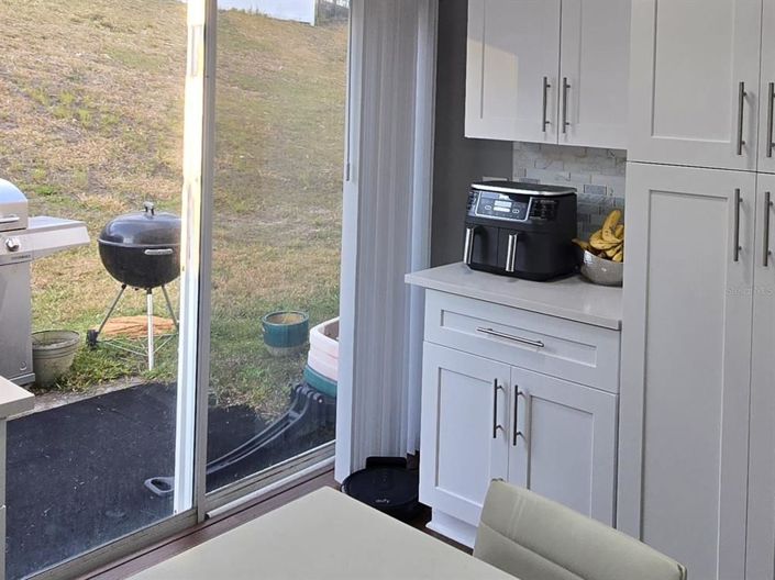 Image No.3-5 Bed House for sale