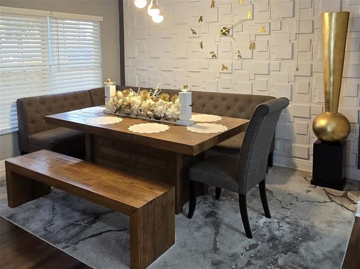 Image No.5-5 Bed House for sale