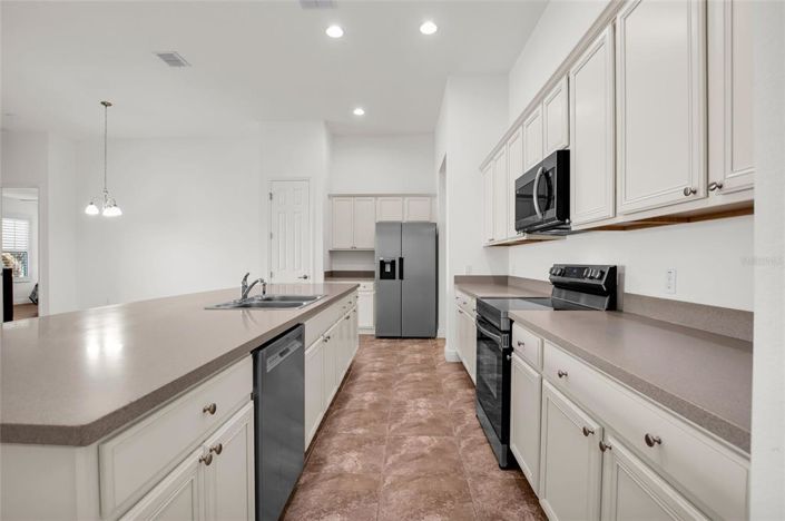 Image No.8-3 Bed House for sale