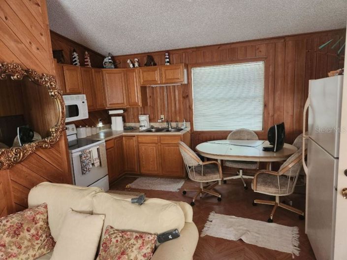 Image No.31-4 Bed House for sale