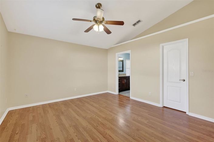 Image No.12-3 Bed House for sale