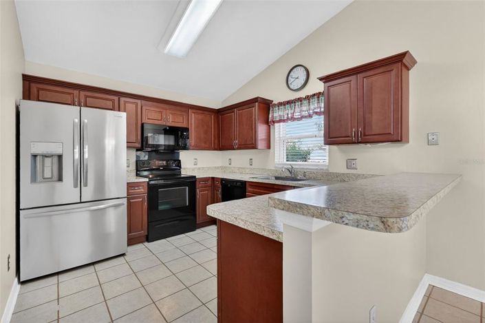 Image No.9-3 Bed House for sale