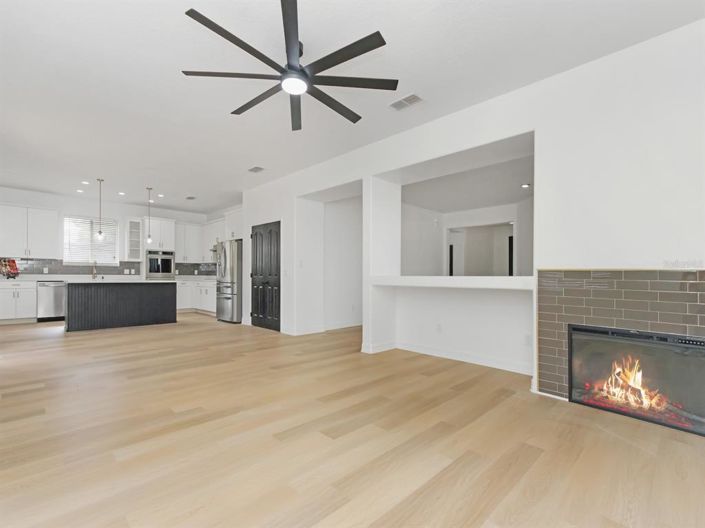 Image No.15-3 Bed House for sale