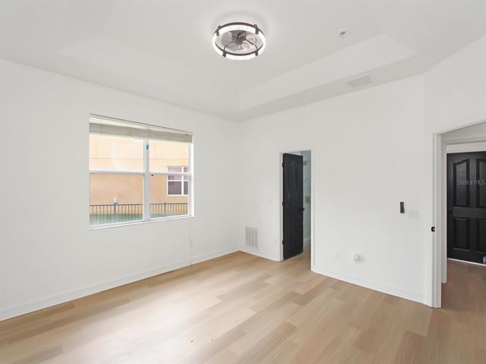 Image No.26-3 Bed House for sale