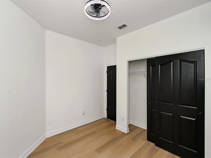 Image No.39-3 Bed House for sale