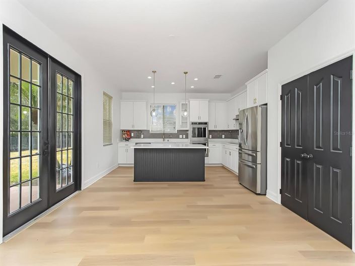 Image No.6-3 Bed House for sale