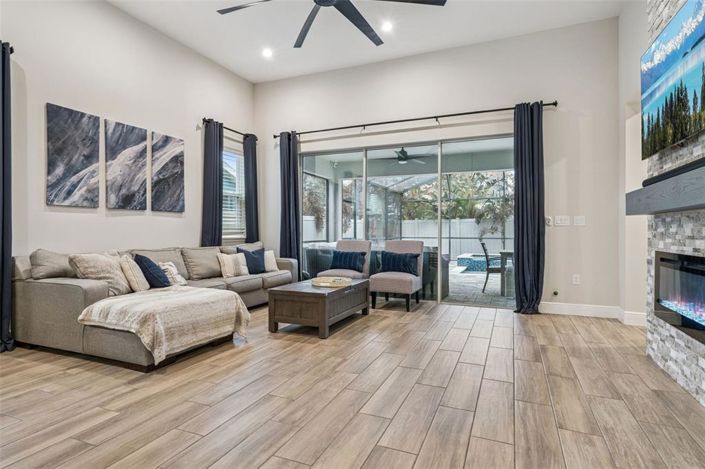 Image No.12-4 Bed House for sale