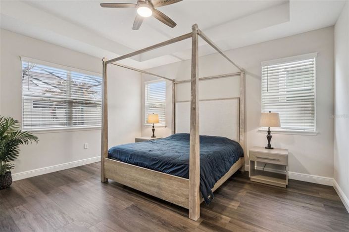 Image No.24-4 Bed House for sale